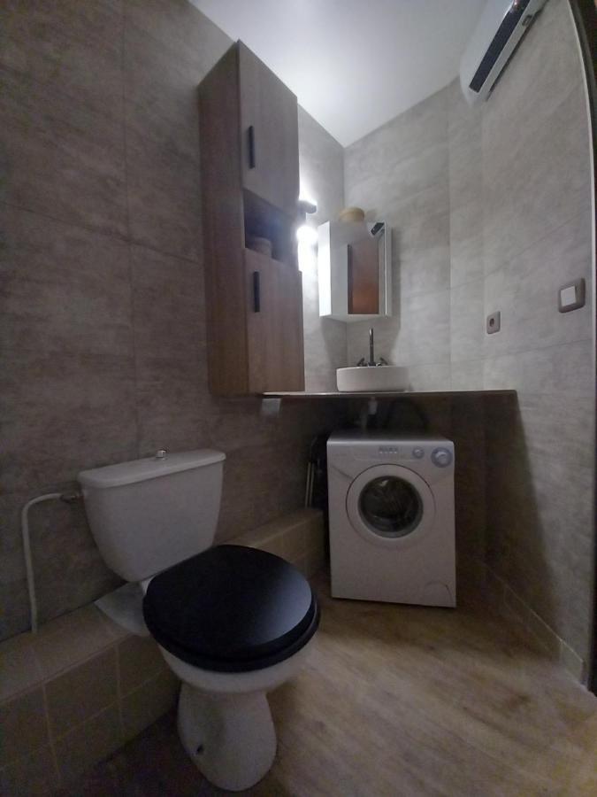 Rose Cote Mer Studio Et Garage, Entree Autonome Apartment ลา กร็องเดอ-ม็อต ภายนอก รูปภาพ